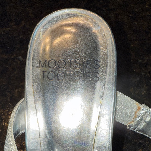 Mootsies Tootsies Silver Strappy Clear Heels - Picture 2 of 7